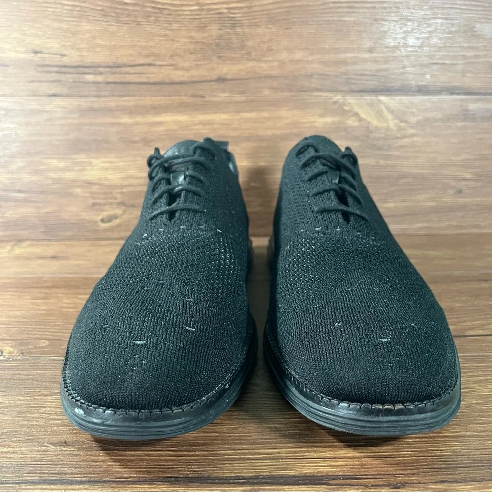 Cole Haan ships within